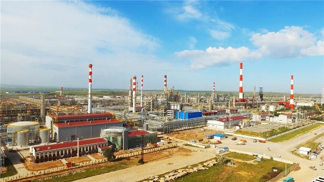 奇姆肯特?zé)捰蛷S完成現(xiàn)代化改造后全景。（圖源：人民網(wǎng)）