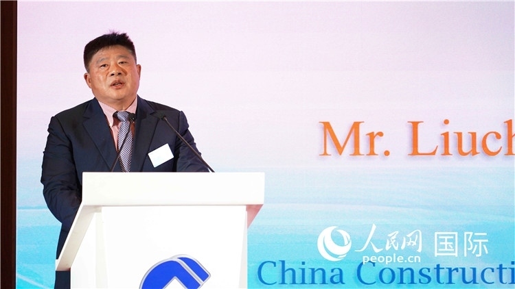 中國(guó)建設(shè)銀行國(guó)際部副總經(jīng)理岳留昌發(fā)言。 人民網(wǎng) 張茜 攝