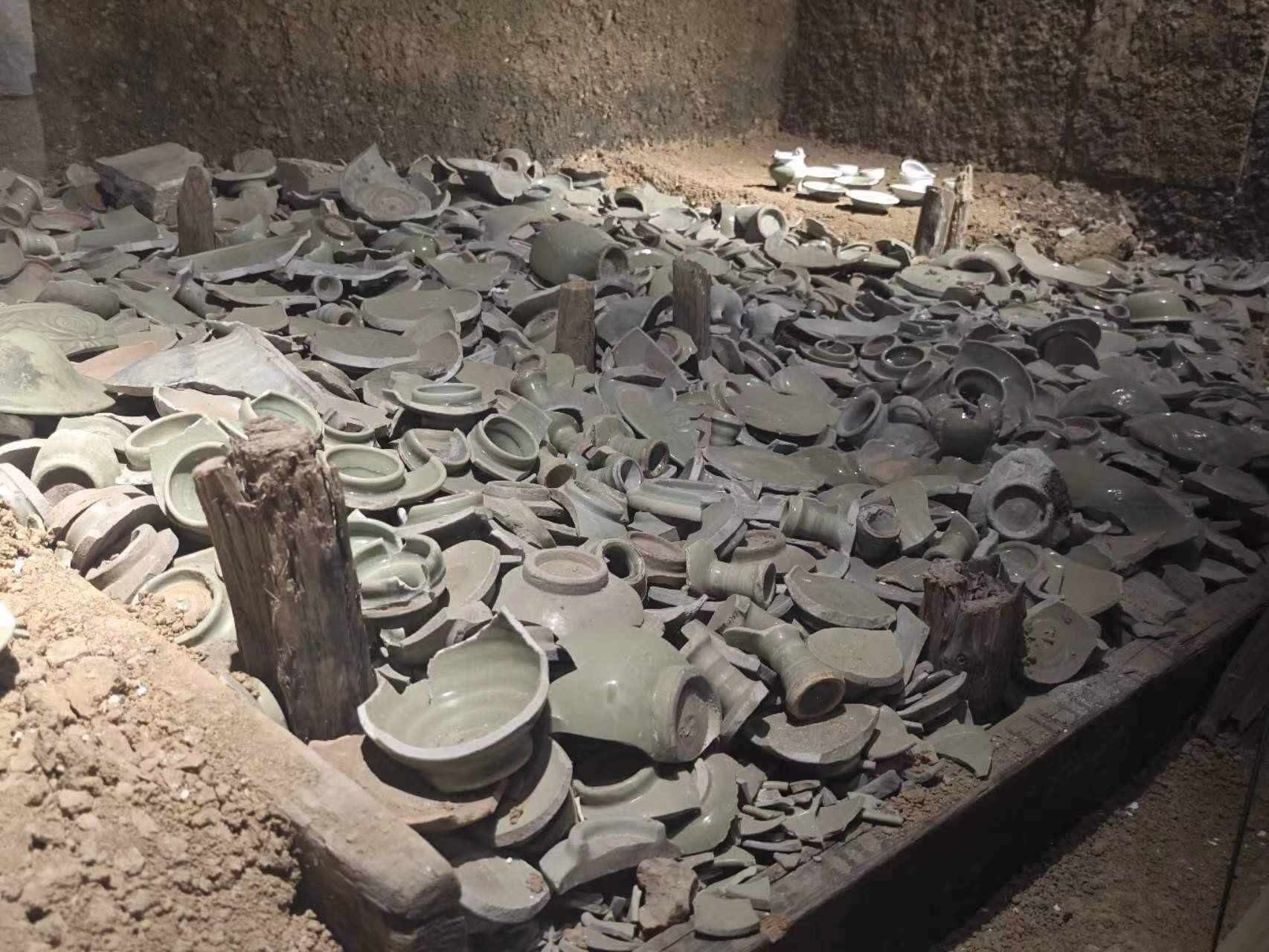 經(jīng)過(guò)“質(zhì)檢”的瓷器碎片。人民網(wǎng)記者 黃鈺攝