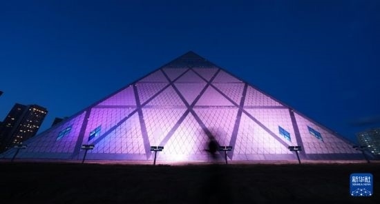 這是7月2日在哈薩克斯坦首都阿斯塔納拍攝的和平和諧宮。新華社記者 王建華 攝