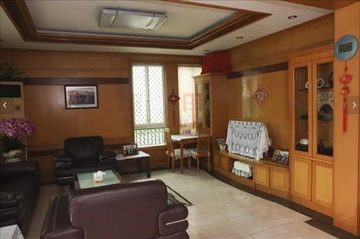 圖為魏來法家的客廳。