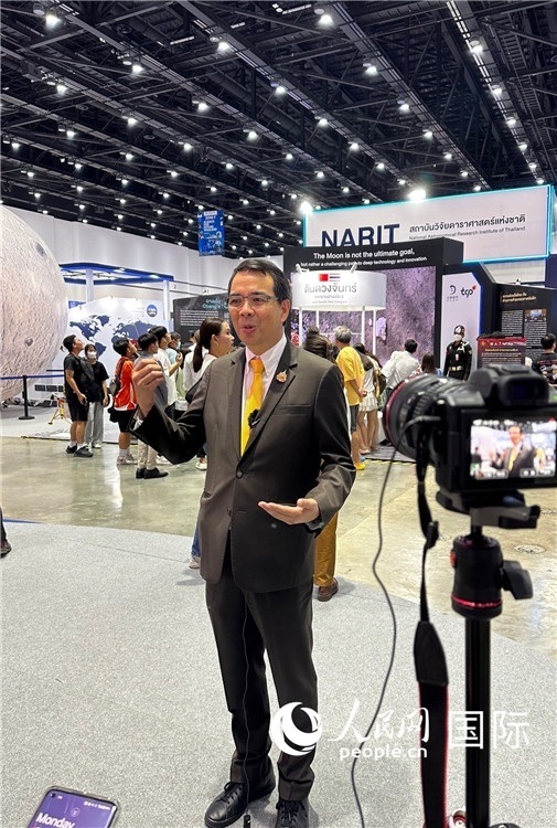 泰國(guó)國(guó)家天文研究所所長(zhǎng)薩蘭接受采訪。人民網(wǎng)記者簡(jiǎn)承淵攝