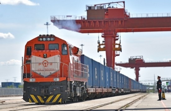 2023年9月19日，列車從中歐班列（沈陽）集結(jié)中心出發(fā)，將經(jīng)由滿洲里口岸駛向歐洲。截至2024年8月2日，中歐班列（沈陽）集結(jié)中心往返開行中歐班列數(shù)突破1000列，運(yùn)輸貨物超8萬標(biāo)箱。