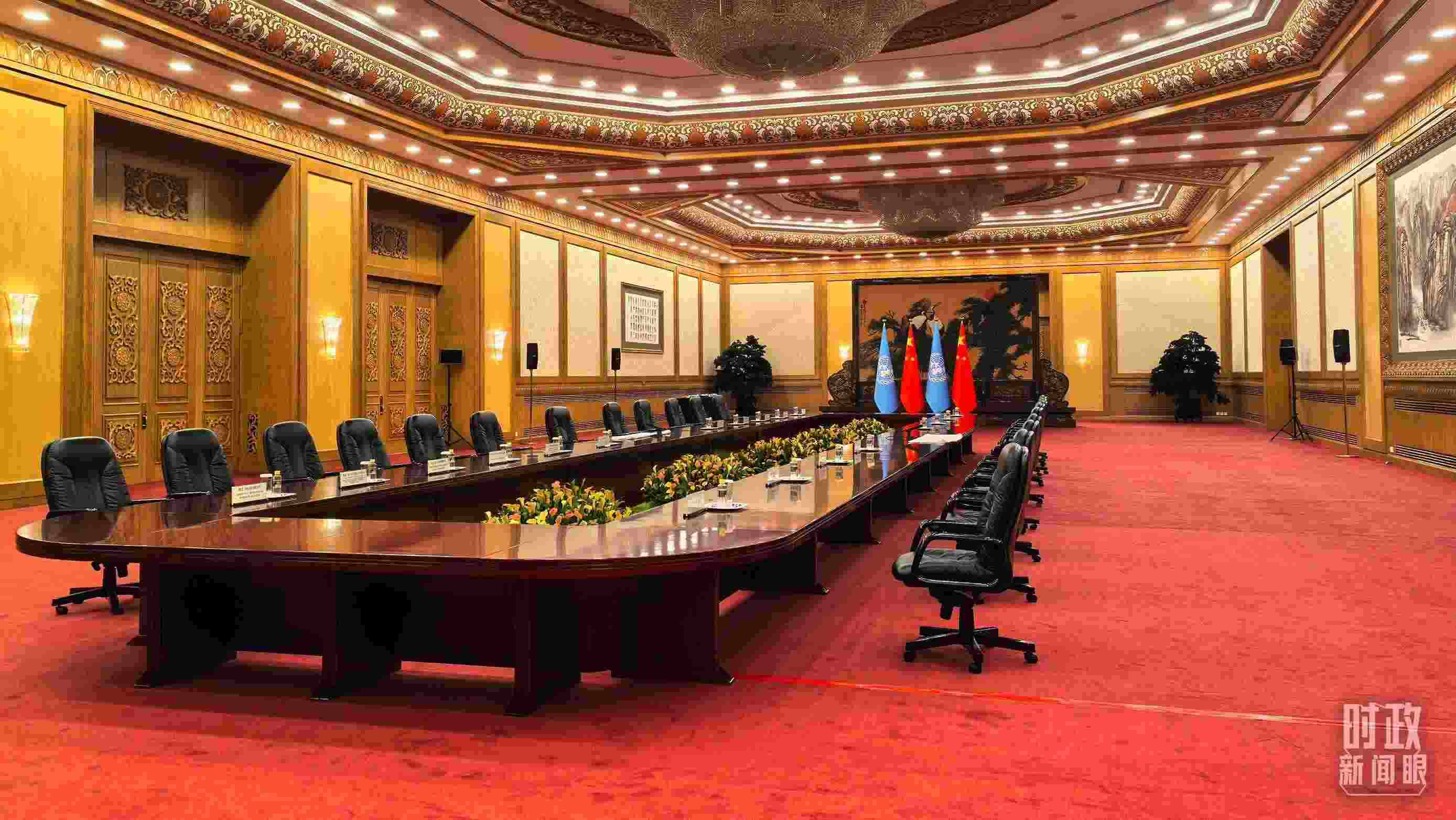  △同聯(lián)合國秘書長古特雷斯的會見會場，這是開始前的場景。（總臺央視記者劉瑞琳拍攝）