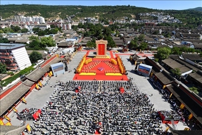 公祭伏羲大典現(xiàn)場。新華社發(fā)（周文濤 攝）