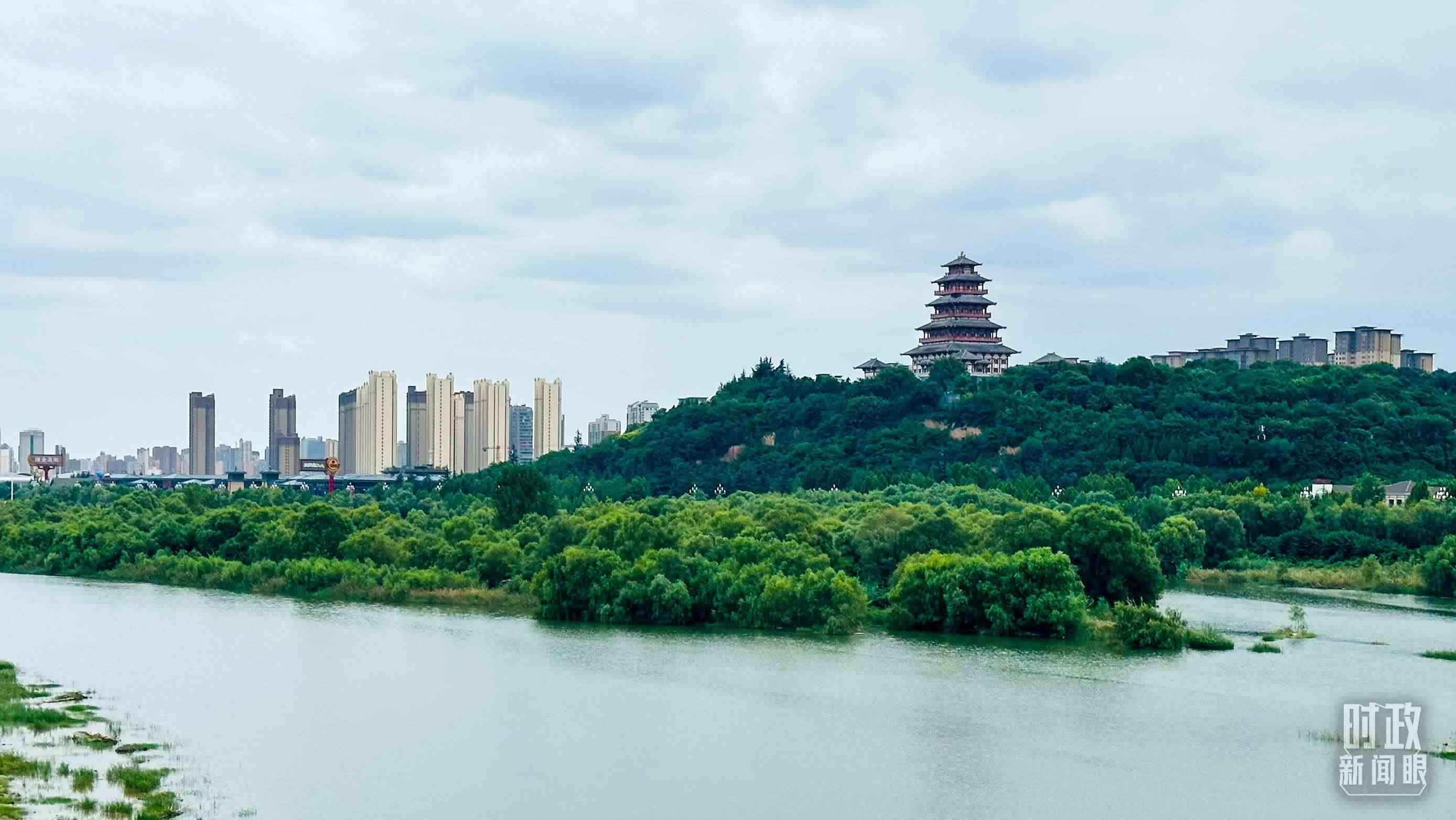 △黃河的第一大支流——渭河。（總臺(tái)央視記者范一鳴拍攝）