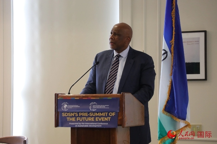 萊索托國王萊齊耶三世出席活動并致辭。人民網(wǎng)記者 李志偉攝