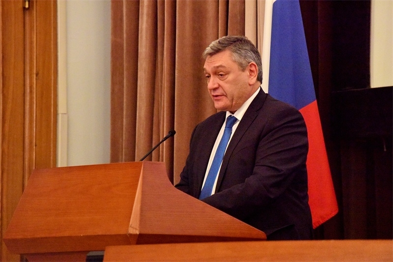 俄羅斯外交部副部長魯?shù)强浦罗o。主辦方供圖