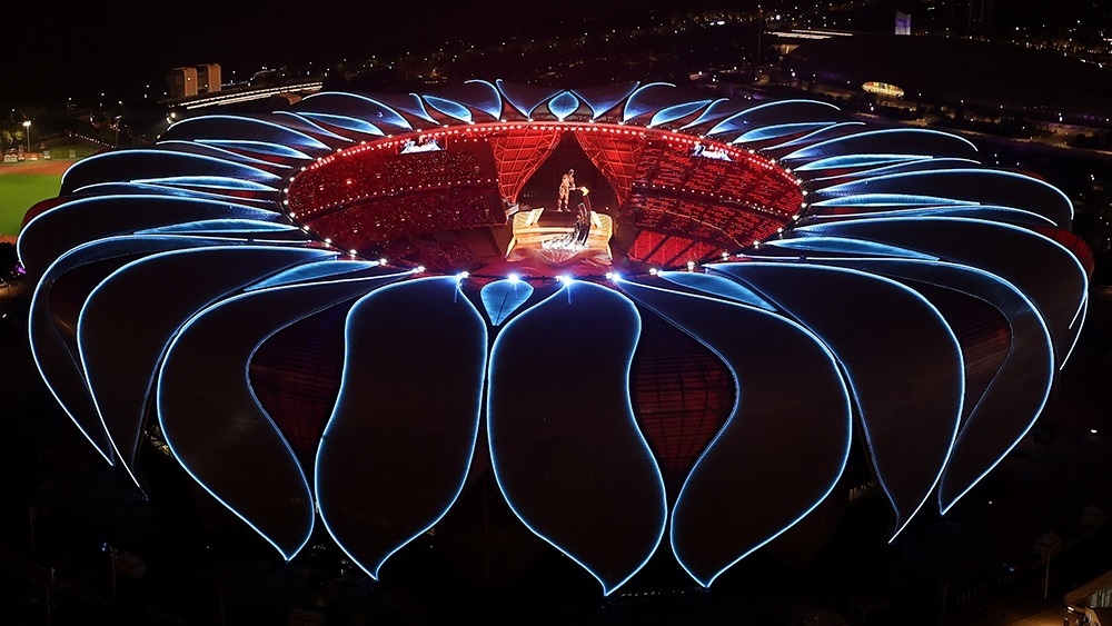 2023年9月23日，第19屆亞洲運動會開幕式上，最后一棒火炬手汪順和“數(shù)字火炬手”在開幕式上點燃主火炬。