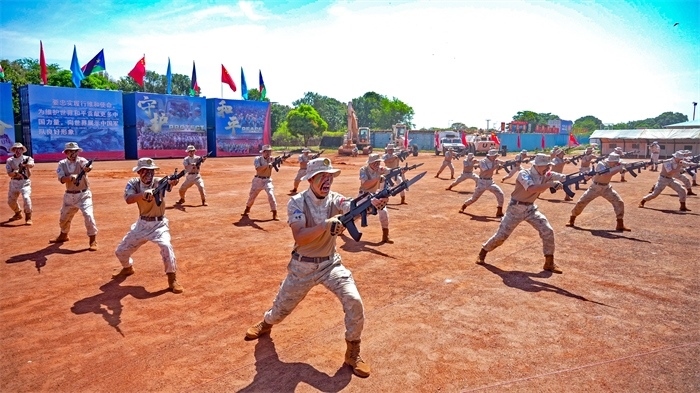 刺殺操表演。王軍杰攝