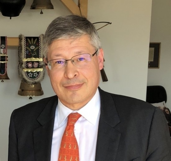 瑞士日內瓦伯爾尼大區(qū)經濟發(fā)展署前署長、經濟學家 菲利普·莫尼耶