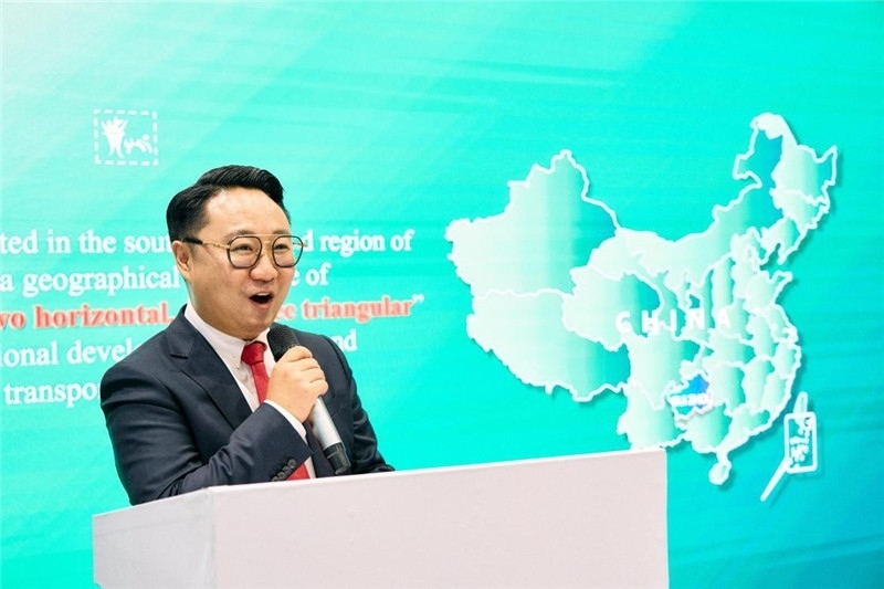 “中國館”貴州旅游推介會現(xiàn)場介紹。楊浩鵬