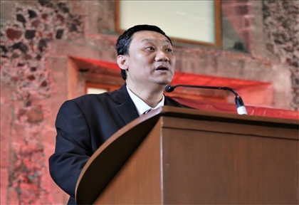 拉美分社負責(zé)人苗野主持慶祝活動。主辦方供圖