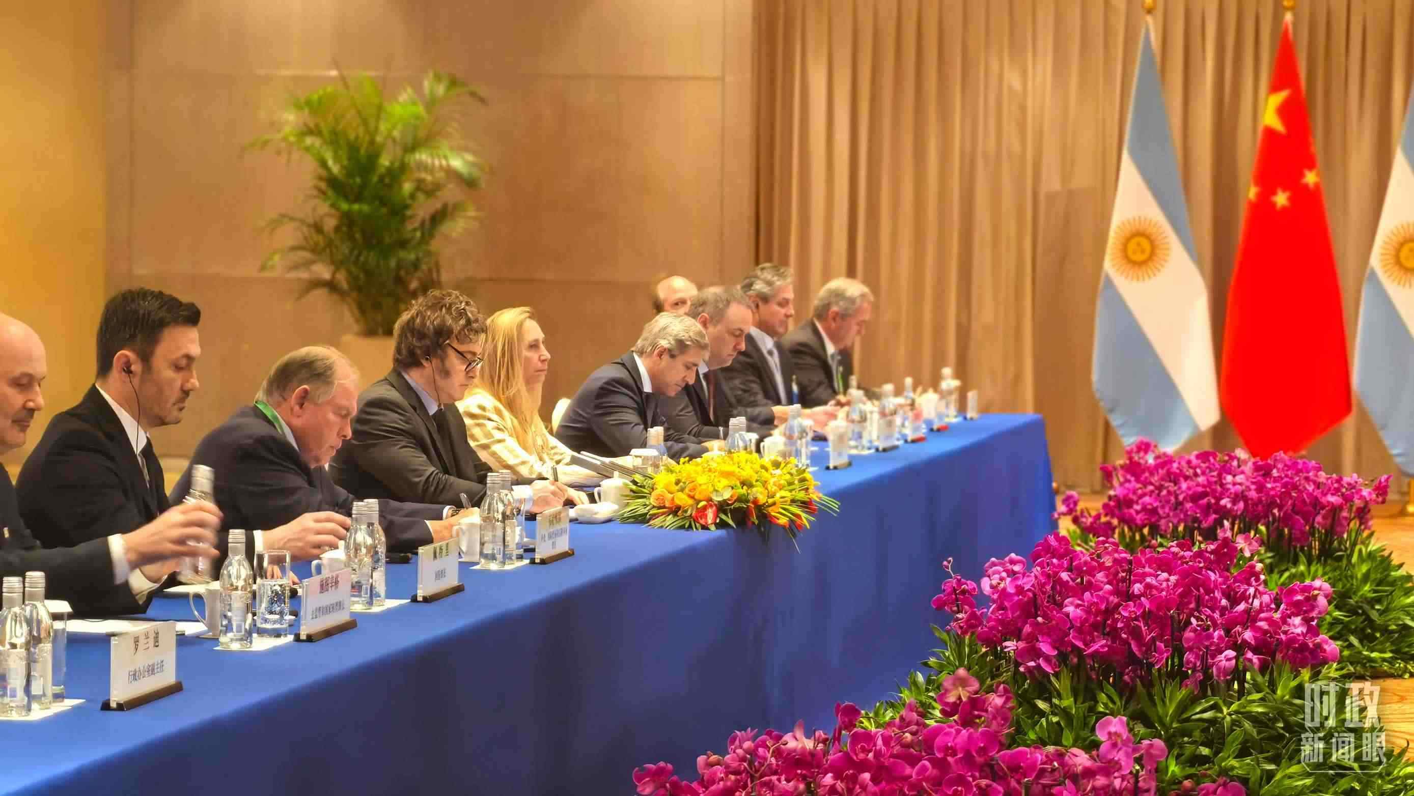 習(xí)主席會見阿根廷總統(tǒng)米萊現(xiàn)場。（總臺央廣記者潘毅拍攝）