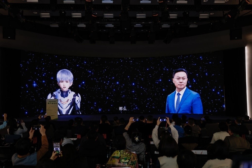 中國(guó)工程院院士、湖南師范大學(xué)校長(zhǎng)劉仲華與人民網(wǎng)數(shù)字人白澤線上對(duì)話