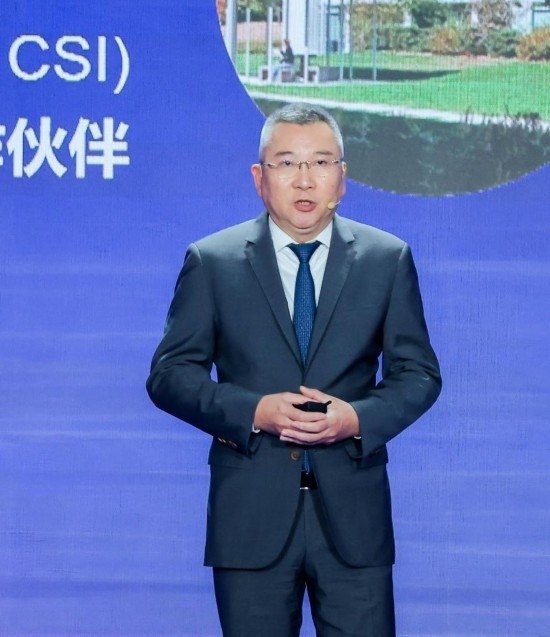 12月6日，法國(guó)達(dá)索系統(tǒng)公司全球執(zhí)行副總裁許善淞在深圳全球招商大會(huì)上。新華社發(fā)
