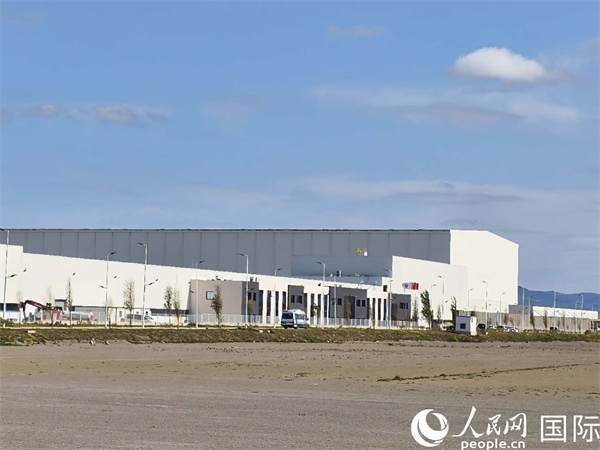 科技城內已經建成的工廠。人民網(wǎng)記者 黃培昭攝