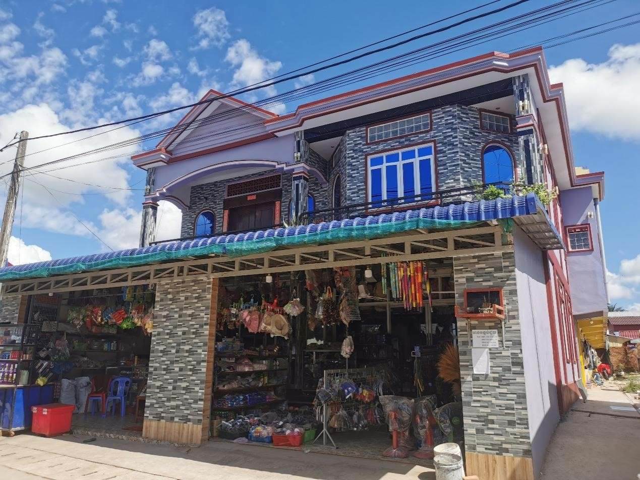 毗鄰西港特區(qū)的商店。西港特區(qū)供圖