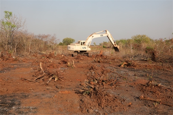 施工現(xiàn)場(chǎng)。張曉昆攝