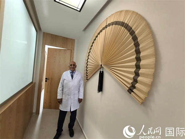 哈利勒的診所內(nèi)。人民網(wǎng)記者 黃培昭攝