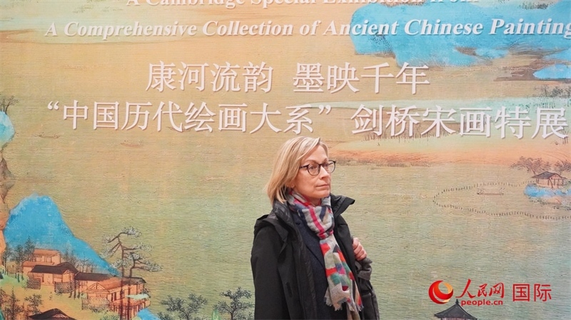 宋畫特展吸引英國(guó)學(xué)者。徐量攝