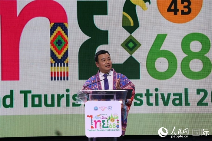 泰國旅游與體育部長索拉翁在開幕式上致辭。朱瀟逸攝