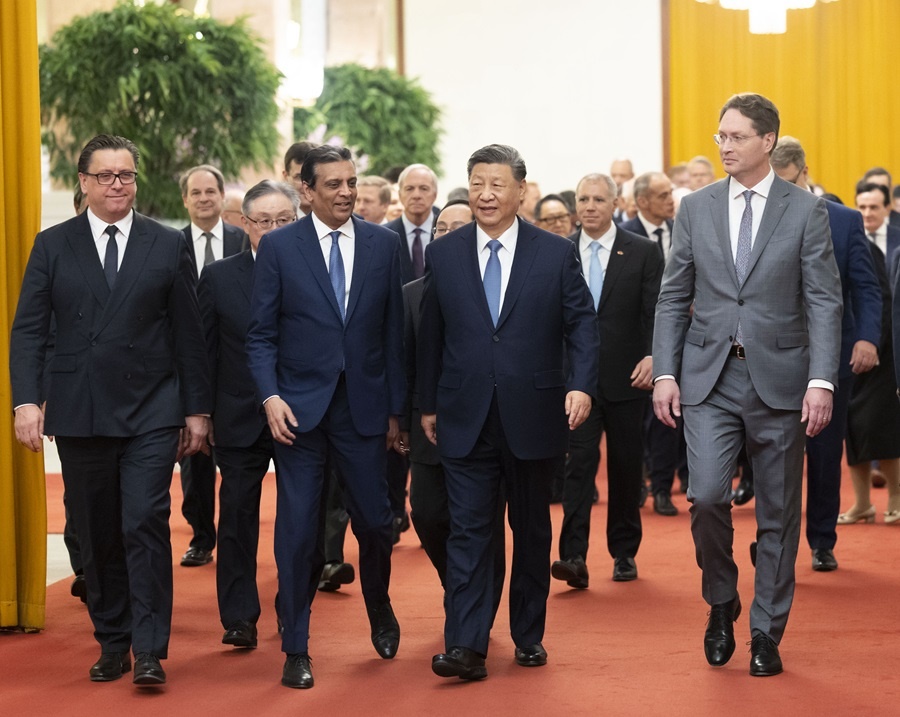 △3月28日上午，國家主席習(xí)近平在北京人民大會(huì)堂會(huì)見國際工商界代表。