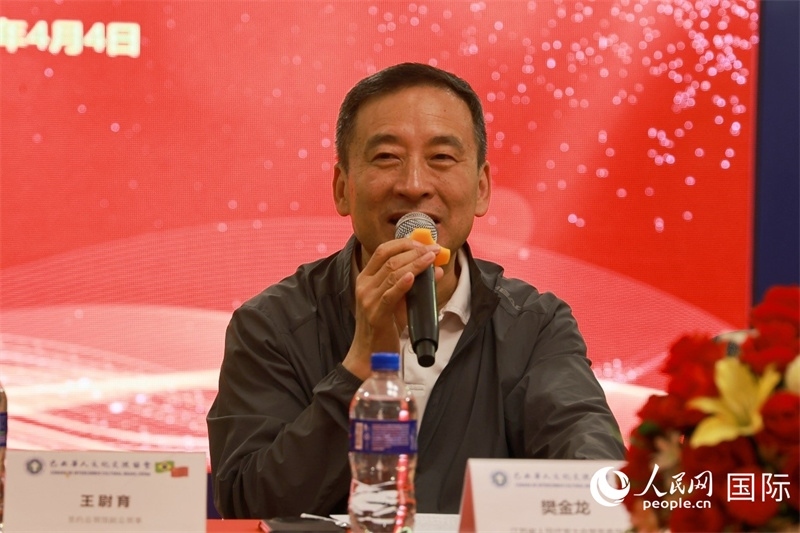 江蘇省人大常務委員會常務副主任樊金龍在座談會上致辭。人民網(wǎng)記者 陳海琪攝