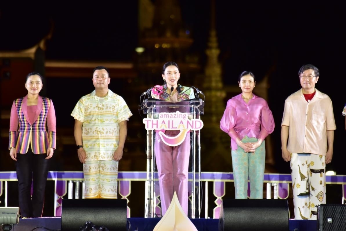 泰國總理佩通坦·欽那瓦宣布泰國潑水節(jié)慶?；顒诱絾?。泰國國家旅游局供圖