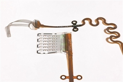 新開發(fā)的ABI旨在輕柔地貼合腦組織，提高信號精度和患者舒適度。圖片來源：瑞士洛桑聯(lián)邦理工學院