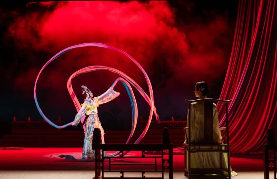 演出現(xiàn)場(chǎng)。北京人藝供圖