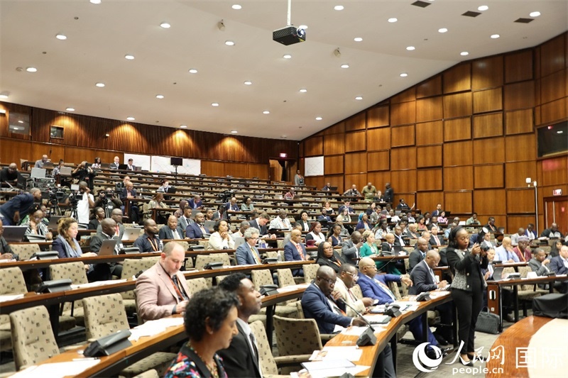 圖為對(duì)話會(huì)現(xiàn)場(chǎng)。人民網(wǎng)記者 戴楷然攝