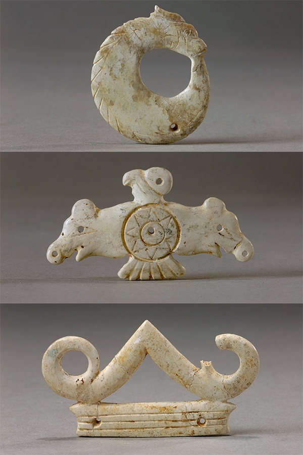 玉龍（上）、玉鷹（中）和玉冠飾（下）。國(guó)家文物局供圖