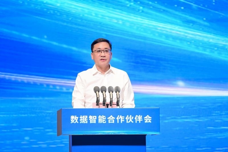 圖為河南省人民政府國有資產(chǎn)監(jiān)督管理委員會黨委委員、副主任李海峰。