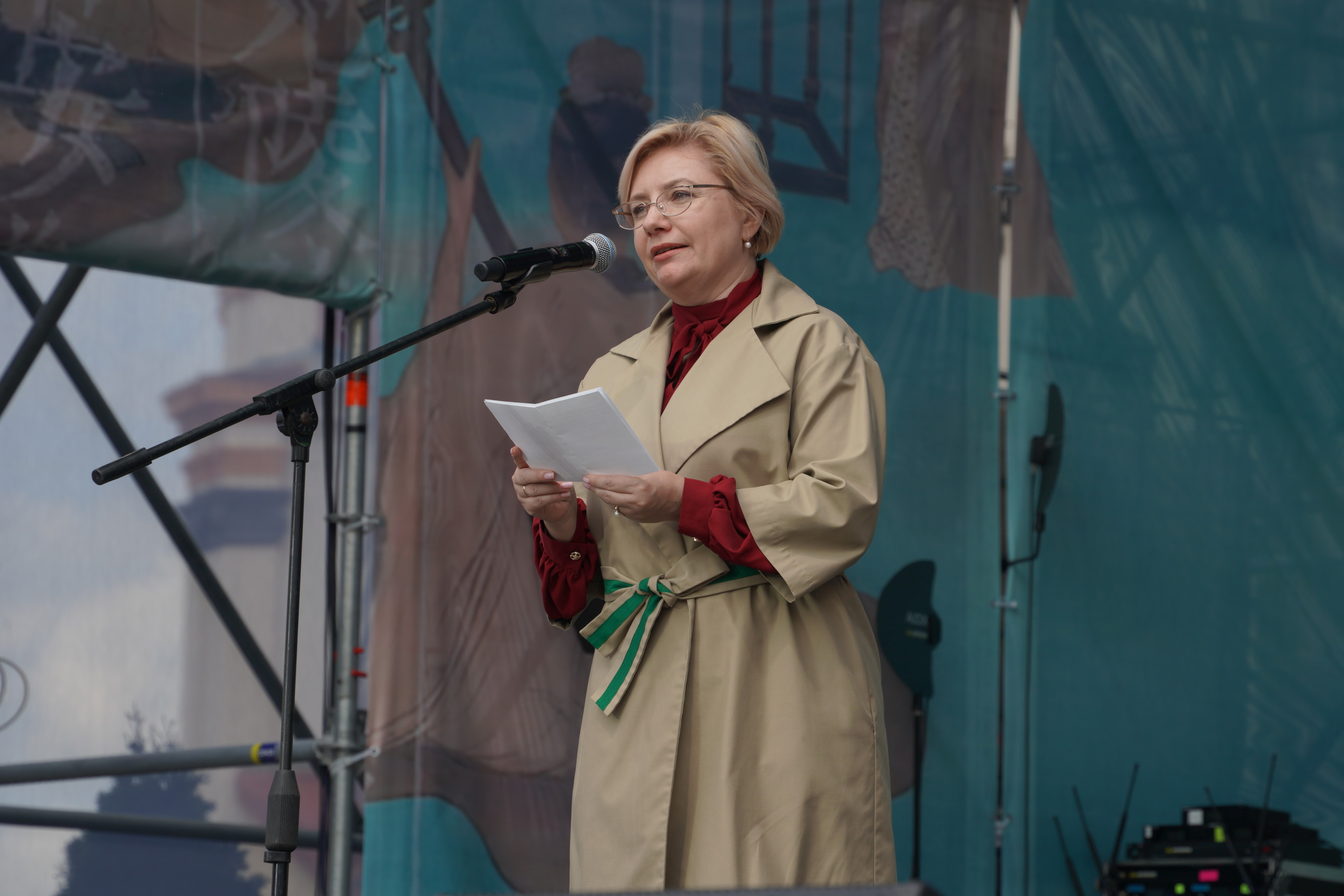 拉扎列維奇在活動開幕式上發(fā)表致辭。中國駐白俄羅斯大使館供圖