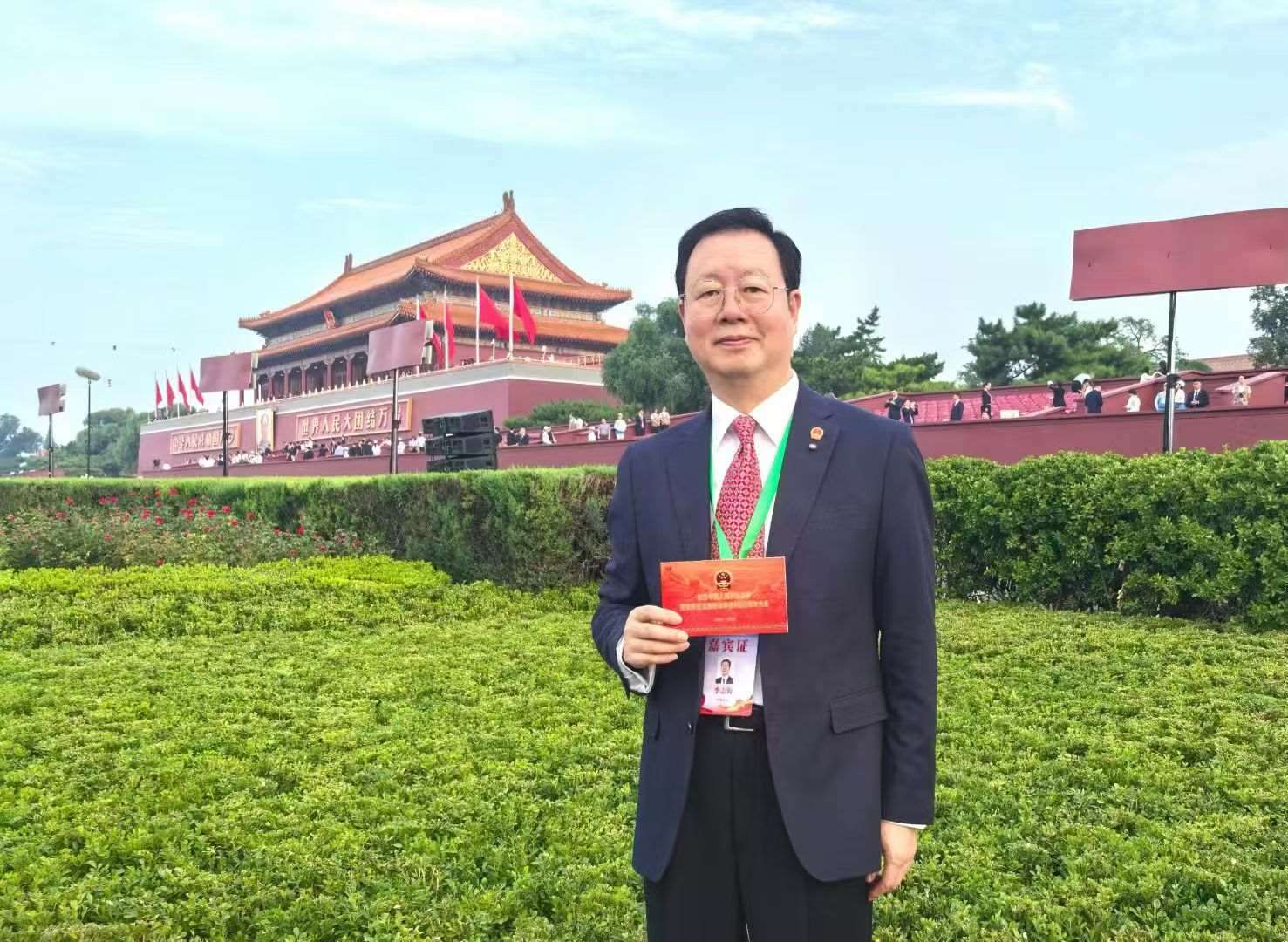 觀禮席上的嘉賓談“閱兵現(xiàn)場感”：不忘歷史，干好實事